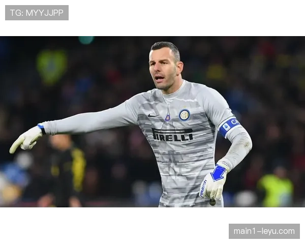 米兰诺维奇力压小古德温成功当选PFA最佳U23球员