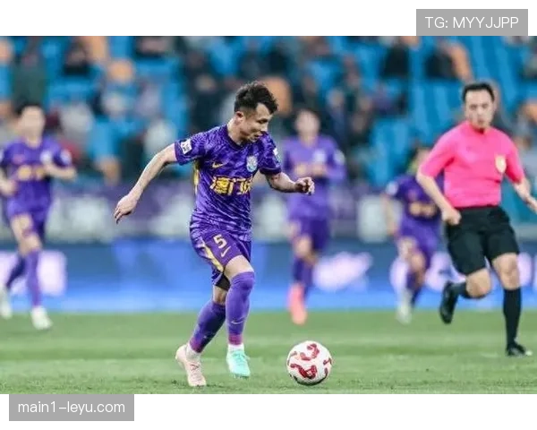 辽宁铁人瓦吉奇红牌停赛影响防线 但整体防守组织有所改善